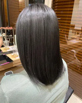 ミディアム カラー 吉川 夏海のヘアスタイル