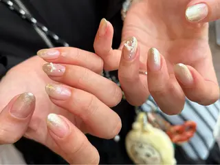 ネイル Ravi【胡町】 伊藤のネイルデザイン