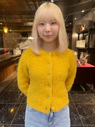 ミディアム カラー くびれレイヤー/艶 カラー　MADOKAのヘアスタイル