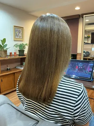 ミディアム Annon プライベートサロンのヘアスタイル