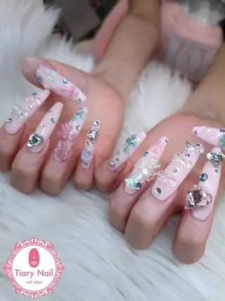ネイル Tiary🤍 Sachikaのネイルデザイン