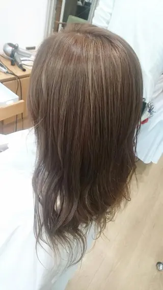 ロング カラー 山形 光輪子のヘアスタイル