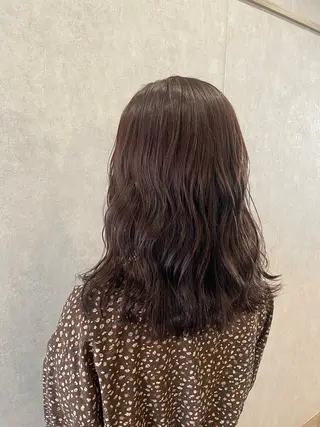 カラー Yunoka/切りっ ぱなし/顔まわりのヘアスタイル