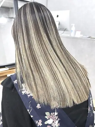 ロング カラー ili 大阪のヘアスタイル