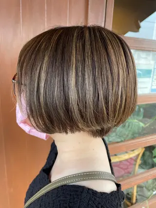 ショート カラー 高山りな🌼 (メンズも可能です)のヘアスタイル