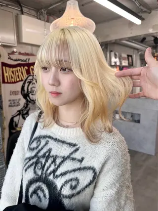 ミディアム カラー ヘアアレンジ TAKUMAブリーチ /切りっぱなし🪽のヘアスタイル