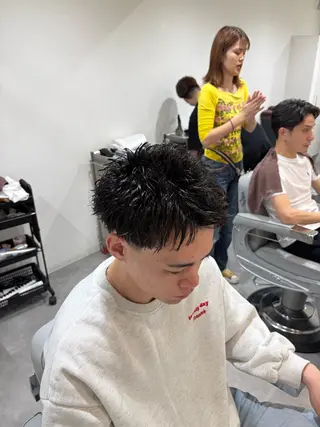 ショート メンズ 深澤 知樹のヘアスタイル