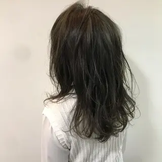 セミロング カラー ERINA🐸垢抜け ミディアム/レイヤーのヘアスタイル