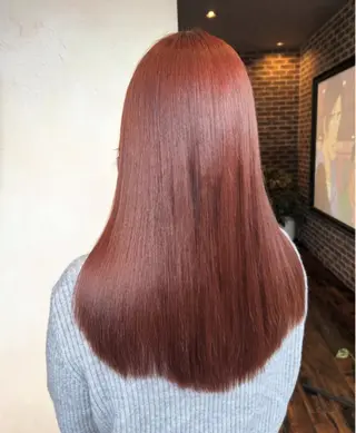 ミディアム カラー ヘアアレンジ 𝑅𝑖𝑛𝑎🌷 レイヤー/ベージュのヘアスタイル
