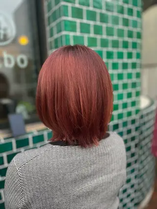 ミディアム カラー 豊崎 左知のヘアスタイル