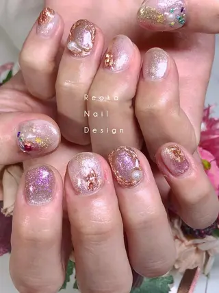 ミディアム ネイル Blowe ニュアンスのネイルデザイン