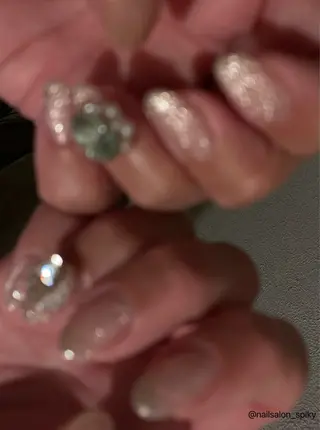 ネイル Spiky とうげ ふうかのネイルデザイン