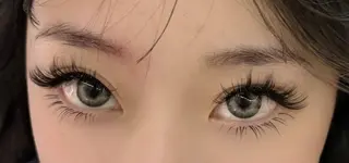 マツエク・マツパ Vivi💜マツエク 🐈⬛新大久保のマツエク・マツパデザイン