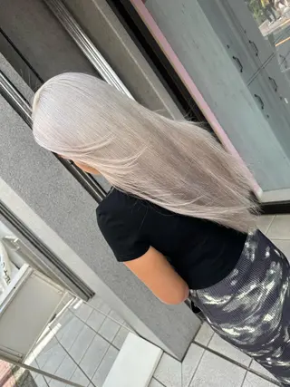 ロング カラー ブリーチ特化🌈 MANATOのヘアスタイル