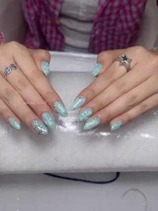 ミディアム ヒエン NAILのネイルデザイン
