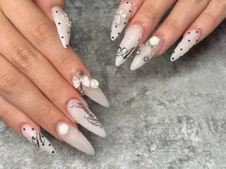 ネイル ANELA サクラのネイルデザイン