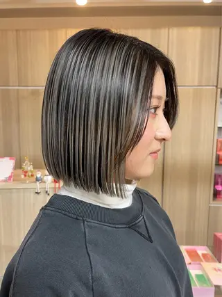 ミディアム カラー SHIN🌿柏美容師 レイヤーボブカラーのヘアスタイル