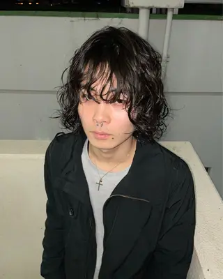 ミディアム パーマ メンズ フジヤ サイタのヘアスタイル