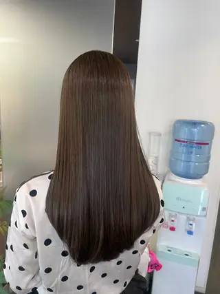 ロング カラー ハイトーン/レイヤー 似合わせ・ユキノのヘアスタイル