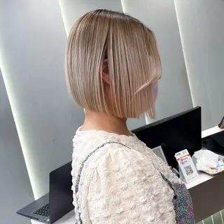 ショート カラー 縮毛矯正/ストンボブ Wカラー💎ヒデジのヘアスタイル