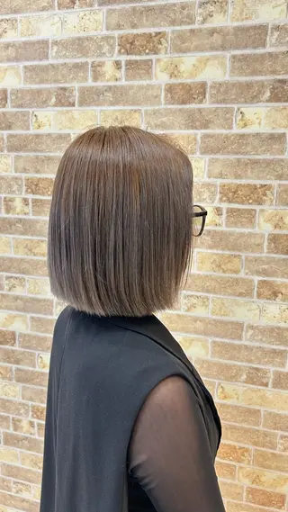 カラー 有村 実佑のヘアスタイル