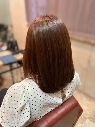 ミディアム カラー ERIKO Tのヘアスタイル