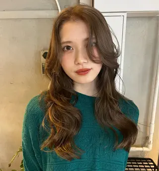 セミロング カラー ヘアアレンジ ボブハイトーン🦖 デザインMAMIのヘアスタイル