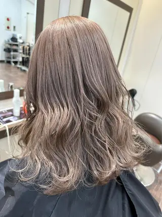 セミロング カラー まつげ/ヘア AYAKA🌙のマツエク・マツパデザイン