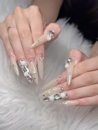 ネイル Lee Nailsのネイルデザイン