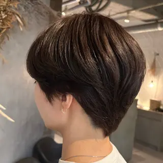 ショート カラー 🌸艶カラー/似合わ せカット/サクラ🌸のヘアスタイル