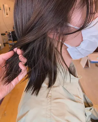 ミディアム カラー ITO YUKIのヘアスタイル