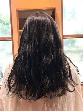 ロング 山崎 光瑠のヘアスタイル