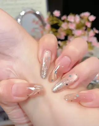 ネイル 🌻🌻🌻ひま わり🌻🌻🌻のネイルデザイン
