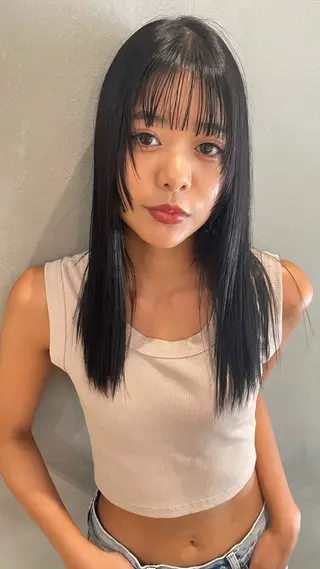 セミロング カラー 都築 菜美のヘアスタイル