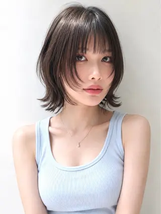 ミディアム ボブ/ミルクティー KOUGAのヘアスタイル