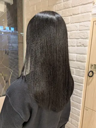 ロング カラー 佐々木 萌のヘアスタイル