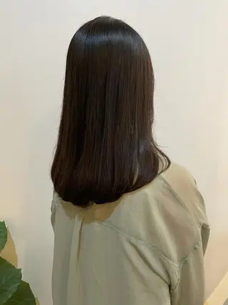 ロング 赤み消しカラー/透 明感カラー/有吉優香のヘアスタイル