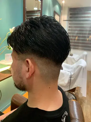 メンズ カット特化美容師 齋藤桐のヘアスタイル