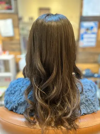 ロング カラー 平松 舞衣のヘアスタイル