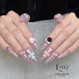 ネイル Lucky Nail Salonのネイルデザイン