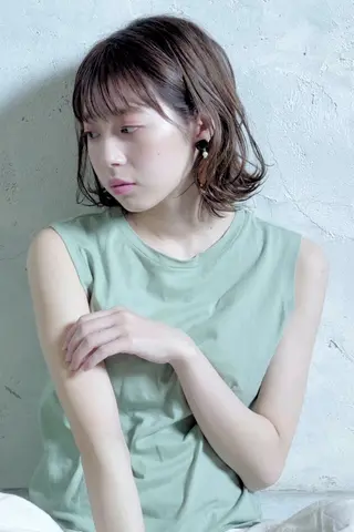 ミディアム c& ちはるのヘアスタイル