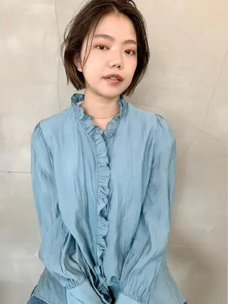 ショート カラー 榑松 恵里のヘアスタイル