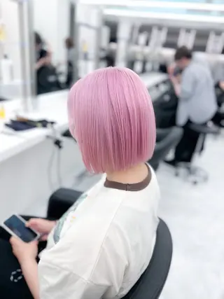 ショート カラー ダメージレスブリーチ ×美髪矯正【滝太】のヘアスタイル