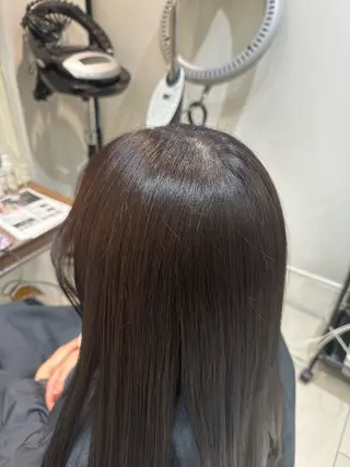 ロング 佐藤 【艶髪カラー】のヘアスタイル