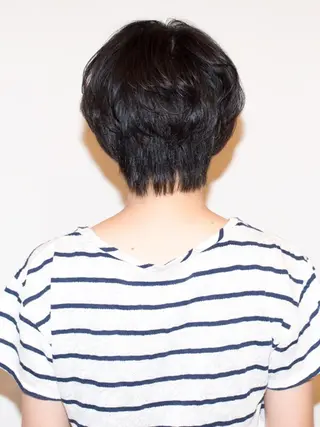ショート 金澤 愛のヘアスタイル