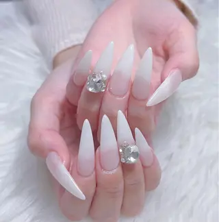 ネイル AURA NAIL 上前津のネイルデザイン