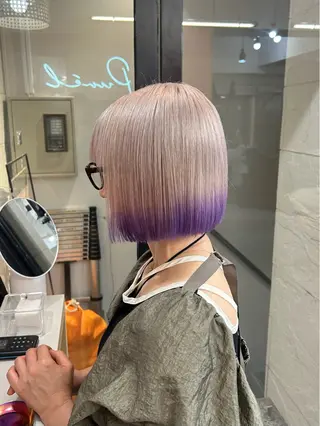 ミディアム カラー 💜Noa /艶髪ハイトーン💫のヘアスタイル