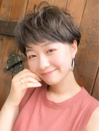 ショート カラー Lond re Maison.原宿のヘアスタイル