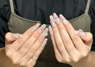 ネイル Shiori Nailのネイルデザイン