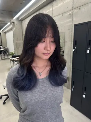カラー Asami／名古屋／ ハイトーン／デザインのヘアスタイル